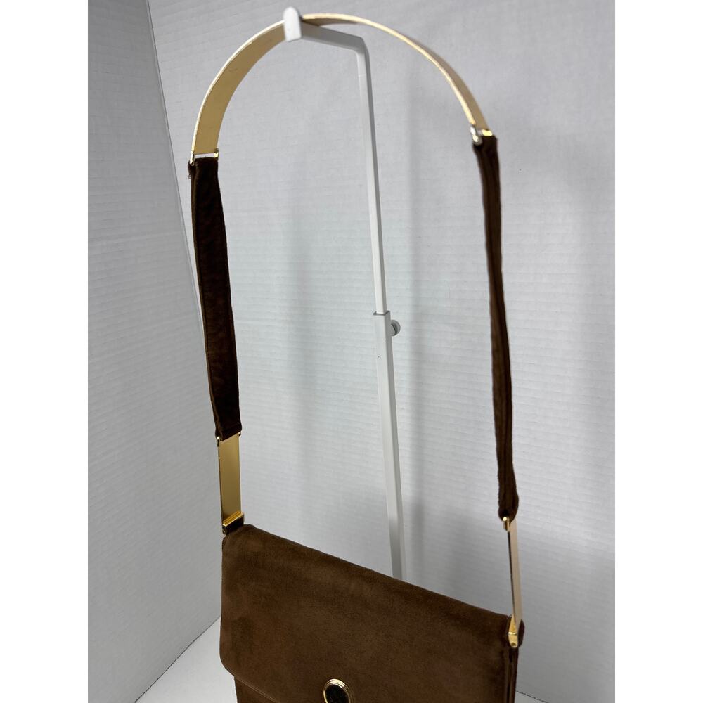 Prestige Vintage suede brown bag with gold hardware & flap closure - Picture 3 of 13